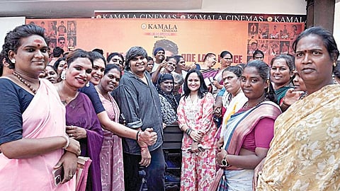 25 திருநங்கைகளுக்கு ‘டோரதி’ படக்குழு உதவி