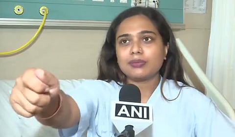 “ராகுல் என் கையைப் பிடித்து கீழே தள்ளிவிட்டார்” - கர்ப்பிணி நிருபர் பரபரப்பு குற்றச்சாட்டு