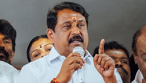 ஹிஜாப் அணிந்து முருகன் பாடலை பாடியதற்காக இஸ்லாமிய சிறுமிக்கு மிரட்டல் விடுப்பதா? - நயினார் நாகேந்திரன் கண்டனம்
