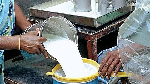 தனியார் பால் நிறுவனங்களுக்கு எதிராக சூழ்ச்சி - பால் முகவர்கள் சங்கம் குற்றச்சாட்டு