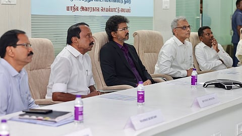 வடகிழக்குப் பருவ மழை தீவிரம்: ஆட்சியர்களுடன் முதல்வர் விஜய் ஆலோசனை