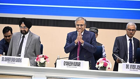 துணை தேர்தல் ஆணையர் குறித்து தேர்தல் ஆணையர்கள் புகார் - அமைச்சரவை செயலருக்கு கடிதம்