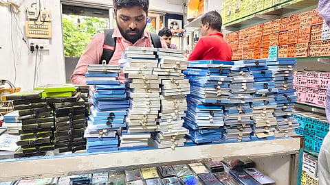 சென்னை: போலி ‘பிஐஎஸ்’ முத்திரையுடன் விற்ற 300 மொபைல் பேட்டரி பறிமுதல்