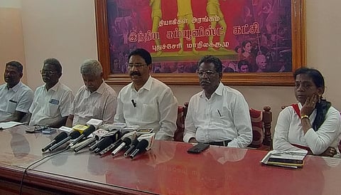 'புதுச்சேரியில் அத்தியாவசிய பொருட்கள் விலை கடும் உயர்வு’ - ரேஷன் கடைகளை திறக்க இடதுசாரிகள் வலியுறுத்தல்