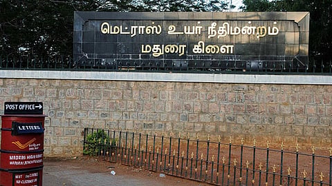 ஒப்பந்த ஊழியர்களை பணி நிரந்தரம் செய்ய மறுப்பது ஏன்? - உயர் நீதிமன்றம் கேள்வி
