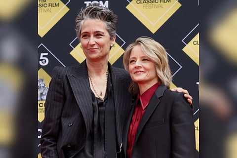 In frame: Alexandra Hedison and Jodie Foster