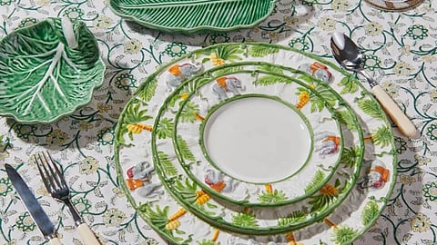 La Menagerie Ottomane Tropical Dinner Plate from Plate and Peonie