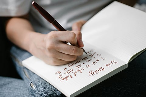 A creative guide to reflecting on the past year and embracing growth for the year ahead