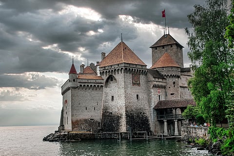 The most mysterious legends of othic castles