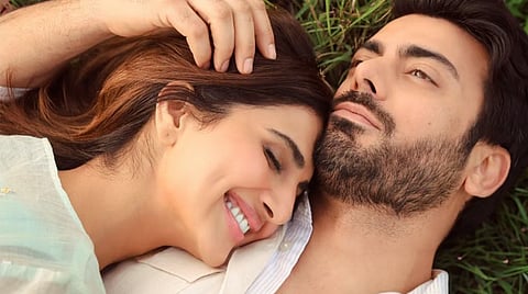 Vaani and Fawad in Abir Gulaal's poster