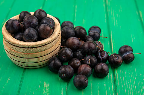 Eat these 5 hydrating local Indian summer fruits to stay cool