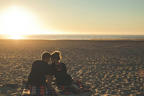 Three in seven daters go back to ex-matches, seeking forgiveness or love: Report