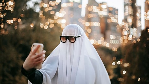 How to know if you're being left 'in shade' by someone you're dating