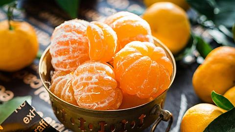 Should you apply oranges on your hair?