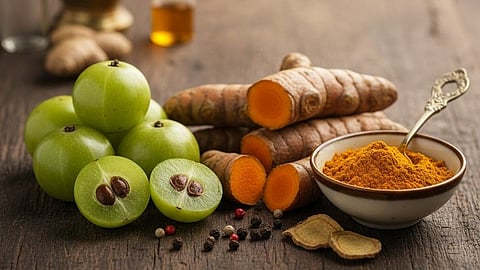 Amla and kachchi haldi for immunity