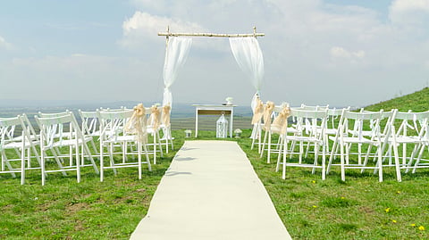 How to plan your wedding without bleeding your pockets?