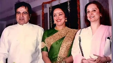 Saira Banu meets Hema Malini