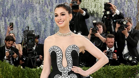 Anne Hathaway reveals her struggle with her vision and a miraculous eye surgery