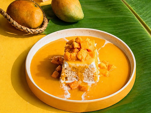 Mango tres leches