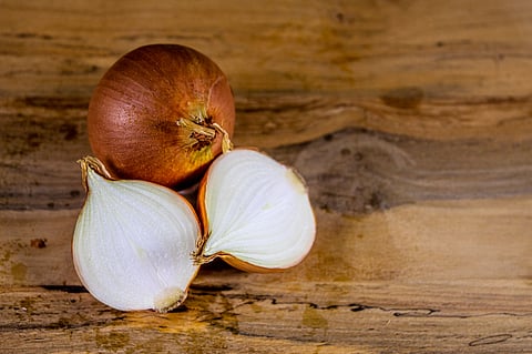onion juice for hair fall