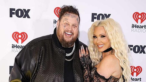 A new report says a deep conflict between a devout lifestyle and adult podcast content caused the sudden divorce of Jelly Roll and Bunnie XO