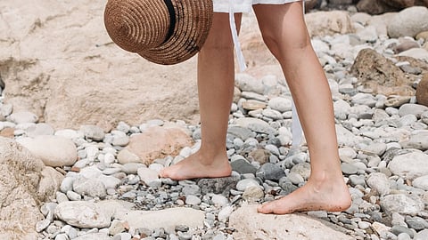 5 reasons why it’s beneficial to walk bare-foot over cobblestones?