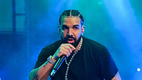 Drake gives away over $1 million in cash, cars and Birkin bags at Toronto event