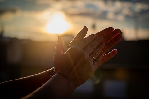 Five surprising health benefits of simple hand-clapping exercises