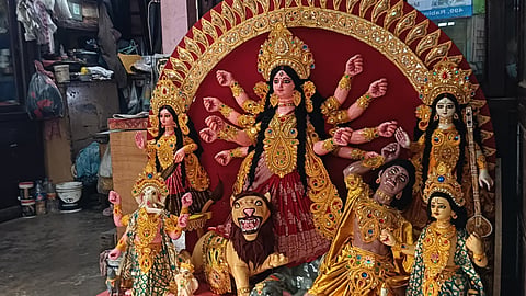 Durga Puja idiom trail
