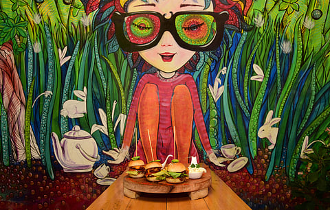 Immerse in a psychedelic ambience and 40 varieties of tea in Kaloor