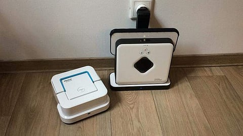 Self-sufficient cleaning device for a hassle-free day