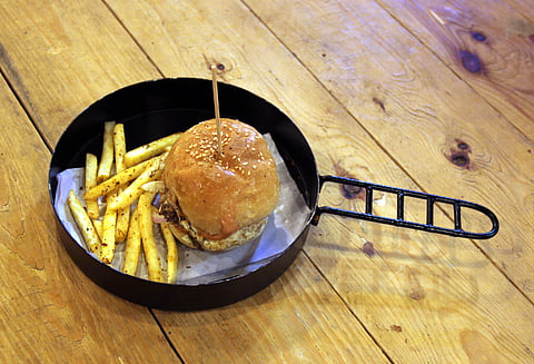 9 to 5 Burger