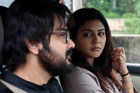 Prosenjit and Jaya in Robibaar