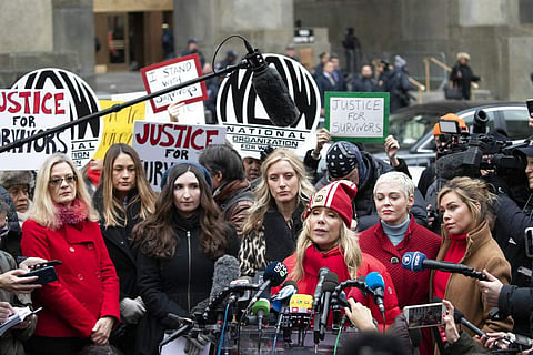 Rosanna Arquette at a Manhattan courthouse (AP Photo/Mark Lennihan)