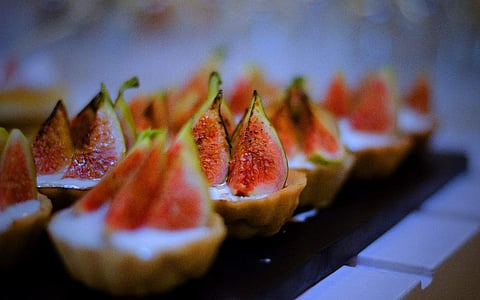 Mini fig tart