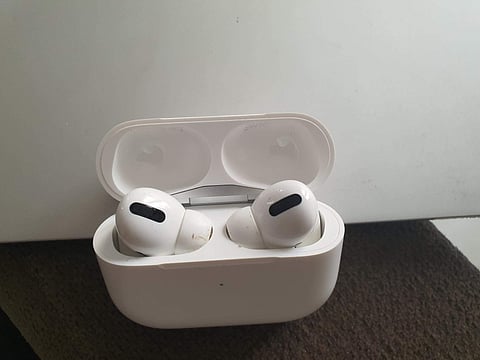Report: Apple patents iPhone cases that can charge AirPods