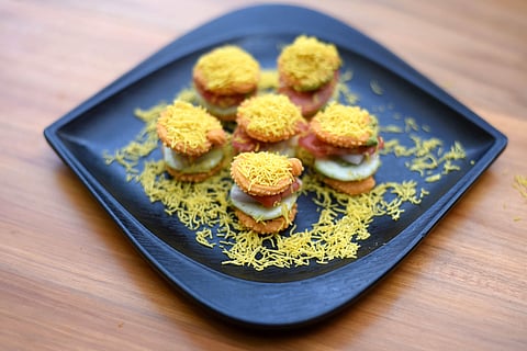 Murukku Sandwich