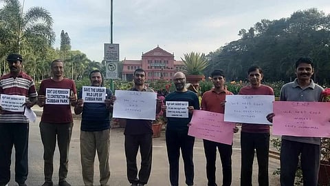 ಕಟ್ಟಡ ನಿರ್ಮಾಣ ವಿರೋಧಿಸಿ ನಡಿಗೆದಾರರ ಸಂಘದಿಂದ ಪ್ರತಿಭಟನೆ