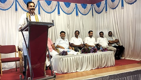 ಕಾಂಗ್ರೆಸ್ ಅಭ್ಯರ್ಥಿ ಎಂ.ಲಕ್ಷ್ಮಣ್