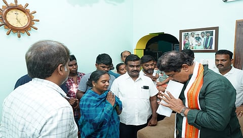 ಪಿ.ಚಂದ್ರ ಶೇಖರನ್ ಅವರ ನಿವಾಸಕ್ಕೆ ಆರ್.ಅಶೋಕ್ ಭೇಟಿ