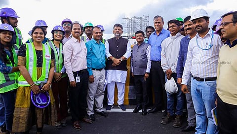 ಡಬಲ್ ಡೆಕ್ಕರ್ ಫ್ಲೈಓವರ್ ಗೆ ಡಿಸಿಎಂ ಡಿಕೆ ಶಿವಕುಮಾರ್ ಚಾಲನೆ