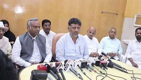 ಸುದ್ದಿಗೋಷ್ಠಿ ಉದ್ದೇಶಿಸಿ ಮಾತನಾಡಿದ ಉಪಮುಖ್ಯಮಂತ್ರಿ ಡಿ.ಕೆ. ಶಿವಕುಮಾರ್