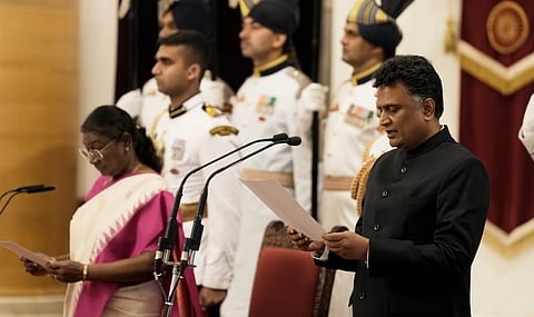 ಪ್ರಮಾಣ ವಚನ ಸ್ವೀಕರಿಸಿದ ಕೆ ಸಂಜಯ್ ಮೂರ್ತಿ
