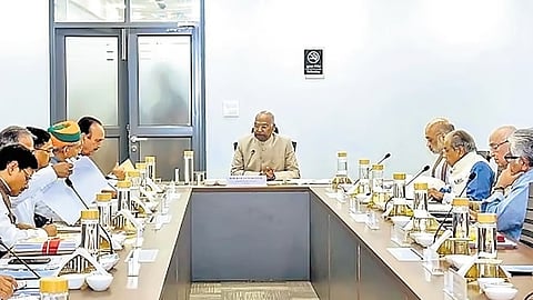 Ramnath Kovind chairs a meeting of the high-level committee on ONOE