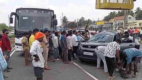 Accident in express way