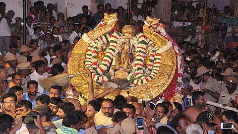 Vairamudi Utsava Casual Images