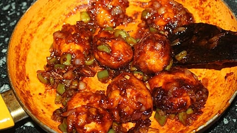 Capsicum Egg Chilli