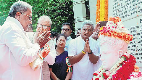 Siddaramaiah pays tributes to Basavanna on Basava Jayanti