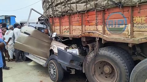 loory and ca accident