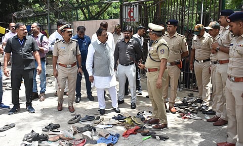 Home minister Dr Parameshwar inspects place in Chinnaswamy stadium stampede